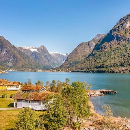 Cozy Home In Fjaerland With House A Mountain View 외부 사진