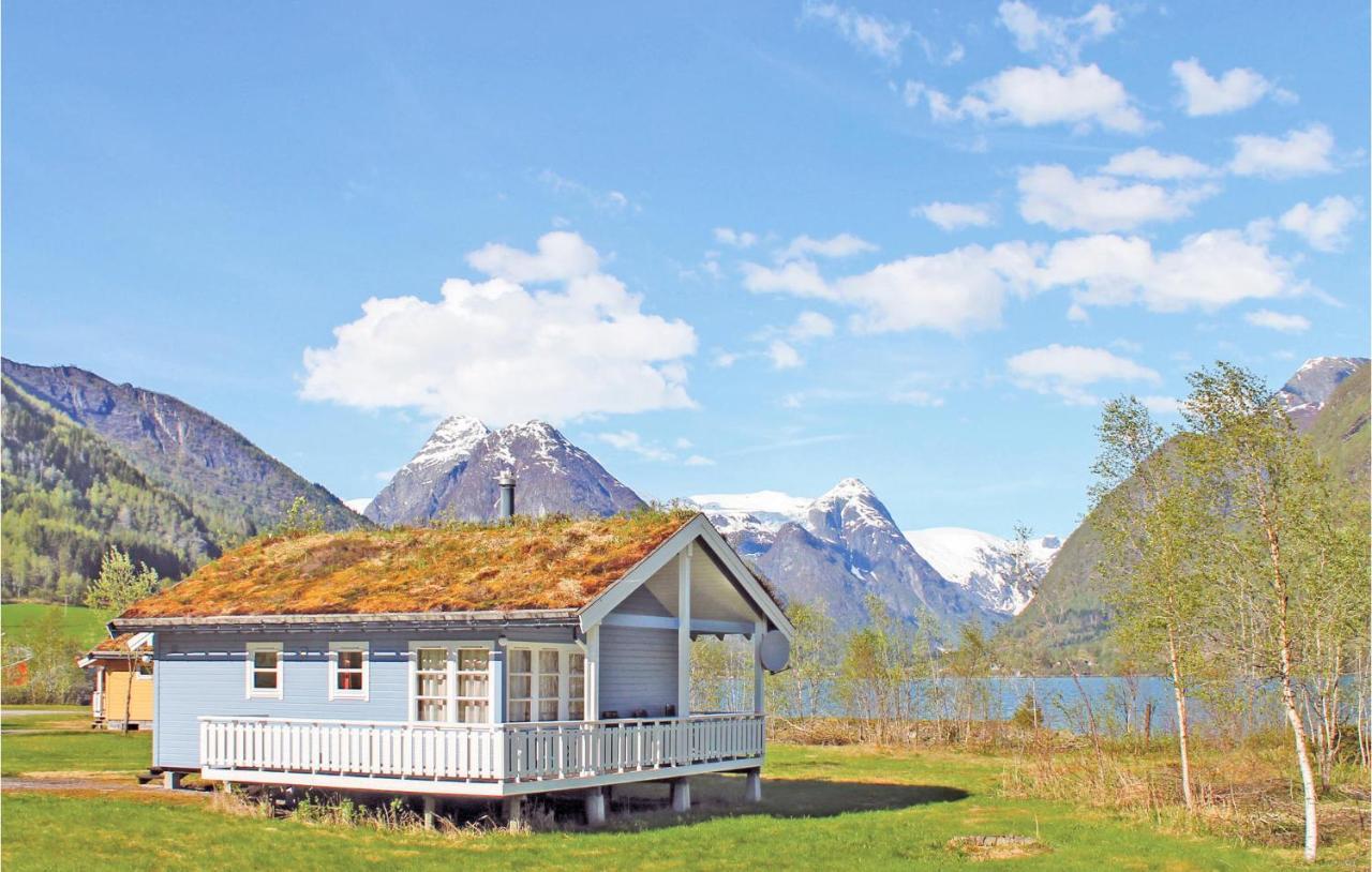 Cozy Home In Fjaerland With House A Mountain View 외부 사진