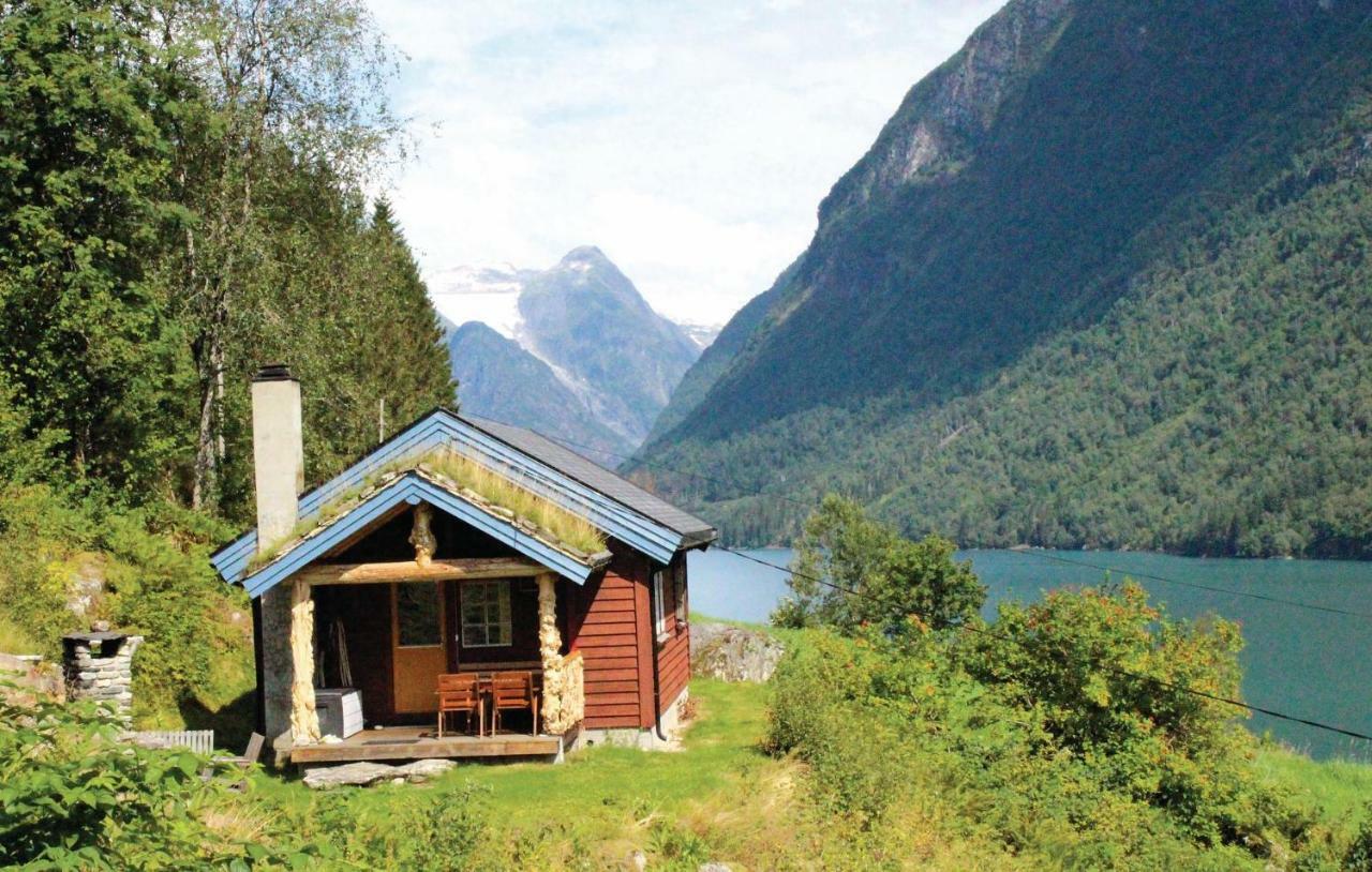 Cozy Home In Fjaerland With House A Mountain View 외부 사진