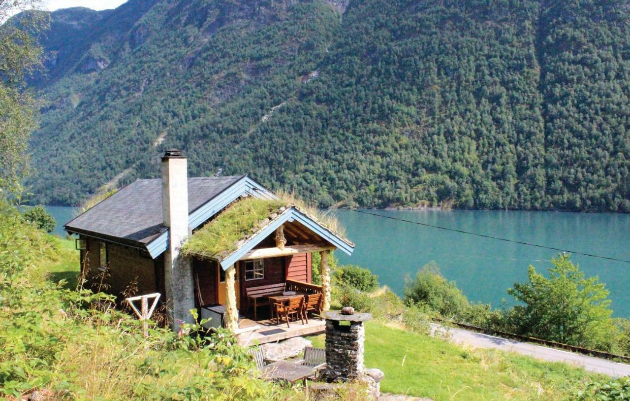 Cozy Home In Fjaerland With House A Mountain View 외부 사진